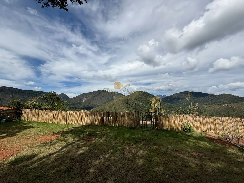 Imagem Casa em Condomínio para Venda em Teresópolis / RJ no bairro Albuquerque
