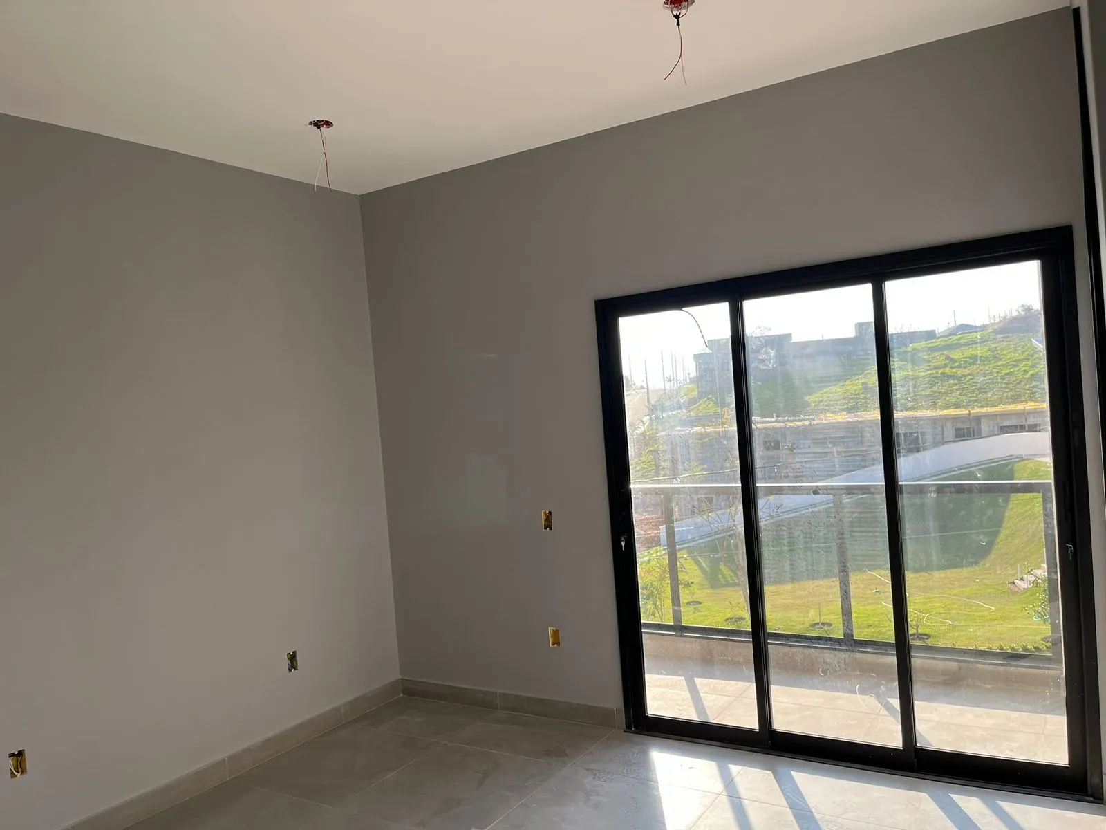 Imagem Residência Exclusiva: Casa de Alto Padrão em Condomínio Terras de Santa Mariana