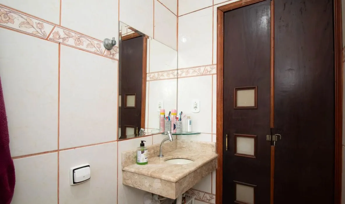 Imagem Sobrado com 2 dormitórios à venda, 318 m² por R$ 478.000 - Parque Continental - Guarulhos/SP