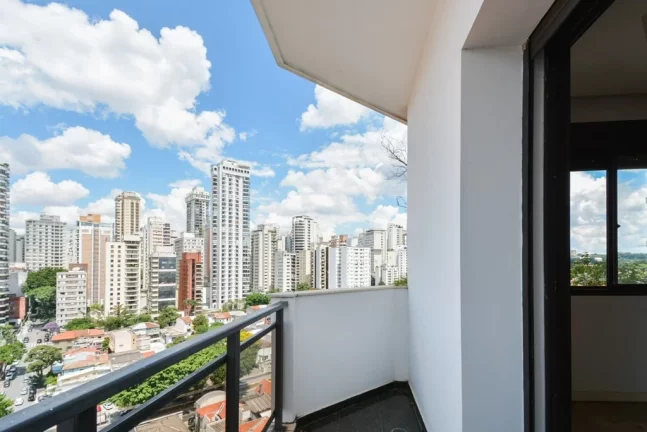 Imagem Apartamento à venda em São Paulo, Pacaembu, com 4 quartos, 274m2