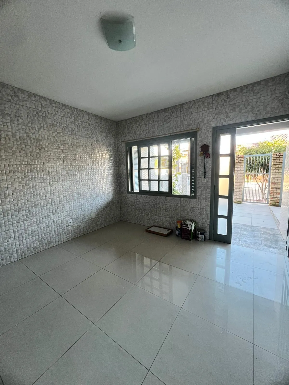 Imagem Casa à venda com 215m² na Hípica, 3 quartos sendo 1 suíte e 2 vagas