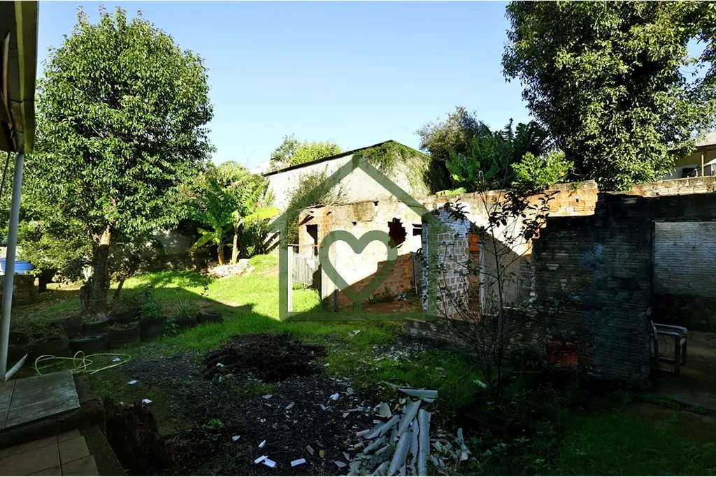 Imagem Encontre o lar perfeito para sua família nesta espaçosa casa residencial situada na encantadora Ru...
