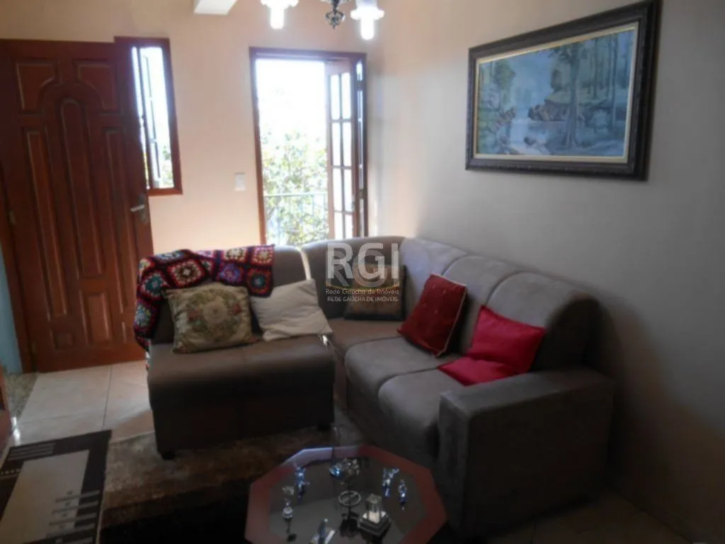 Imagem Casa para Venda - 185m², 4 dormitórios, sendo 2 suites, 4 vagas - Nonoai