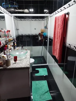 Imagem Lindo Sobrado com 03 quartos e 01 suíte em Diadema