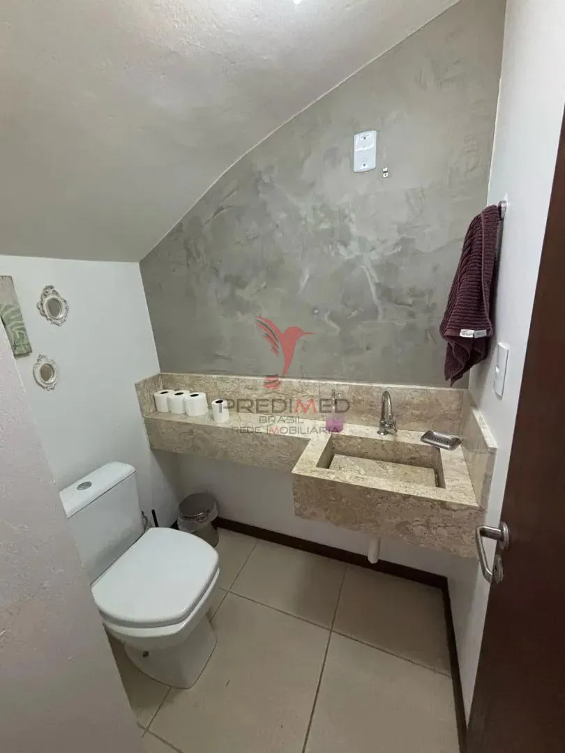 Imagem Casa de Alto Padrão em Piçarras - Jacuzzi Privativa, 3 Suites, Área Gourmet, 4 Vagas