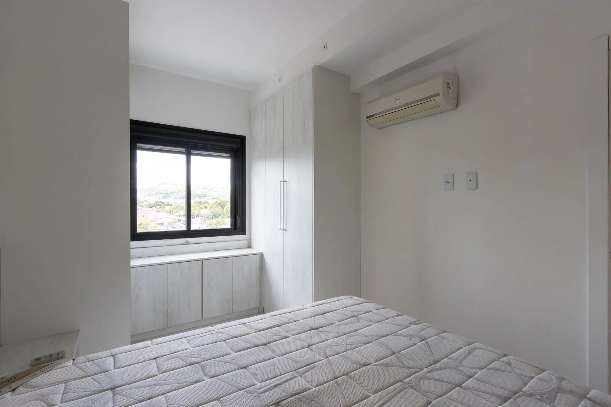 Imagem Apartamento para Locação - 40.12m², 1 dormitório, 1 vaga - Camaquã