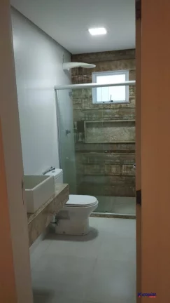 Imagem VENDO UMA EXECELENTE CASA NO CONDOMINIO