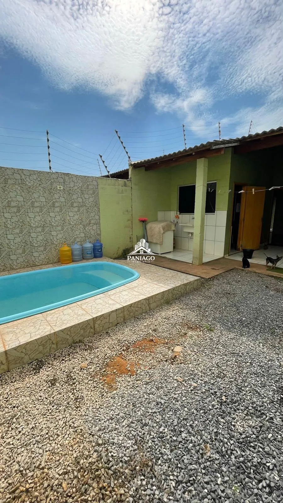 Imagem Casa com 2 Quartos e Piscina à Venda | 200 m²