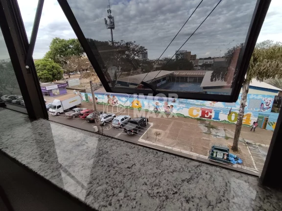 Imagem Sala comercial à venda em Taguatinga Norte, 33m², 1 banheiro, excelente localização. Oportunidade!