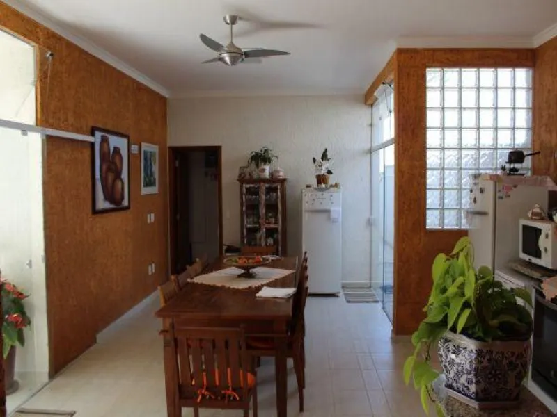 Imagem LINDA CASA 4 SUÍTES À VENDA EM CONDOMÍNIO, SOROCABA - 345M²