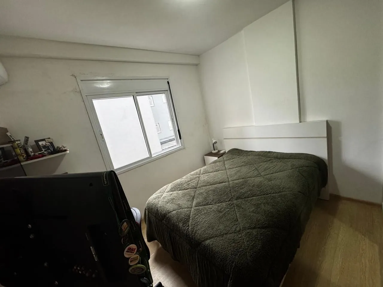 Imagem Apartamento semimobiliado à venda no bairro Santana, Porto Alegre