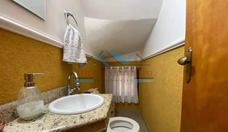 Imagem Sobrado com 3 dorm. (1 suíte) + 4 vagas - Jd. Monte Kemel