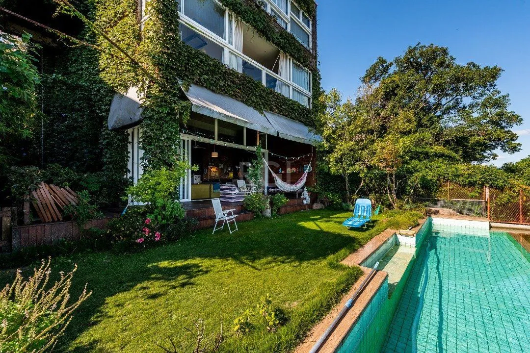 Imagem Casa para Venda - 300m², 3 dormitórios, sendo 3 suites, 2 vagas - Sétimo Céu
