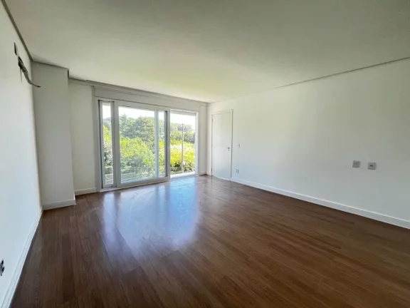 Imagem Casa em Condomínio para venda no bairro Vila Nova em Porto Alegre