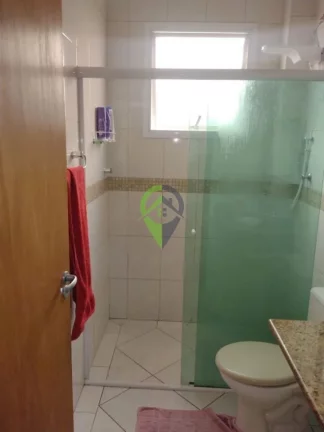 Imagem Casa com 3 quartos, sendo 1 suíte, à venda no Marapé, em Santos - SP