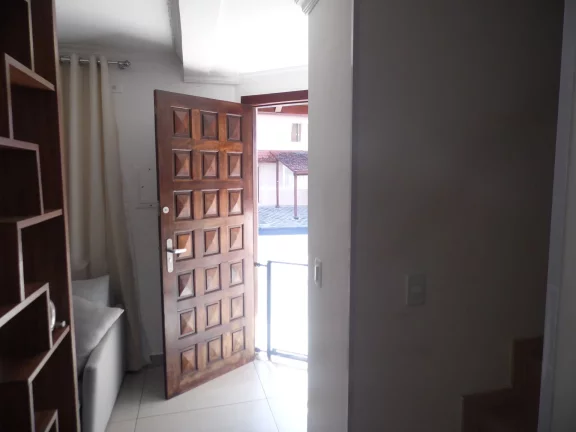 Imagem Sobrado à Venda no Atuba, Curitiba – 3 Quartos e 2 Vagas | Condomínio Fechado