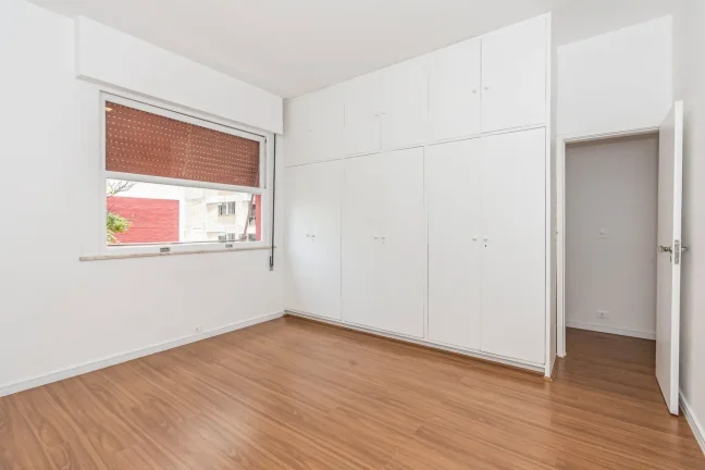 Imagem Apartamento Gávea - 24M², 4 Dorms, 1 Suíte, 1 Vaga Demarcada, Piscina, Salão de Festas, Playground, Área Verde.