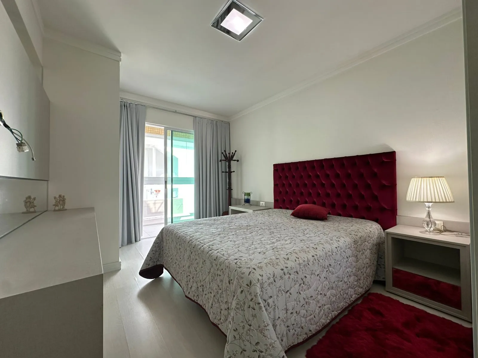 Imagem Apartamento com vista para o mar à venda com 202m2 por R$ 4.800.000,00