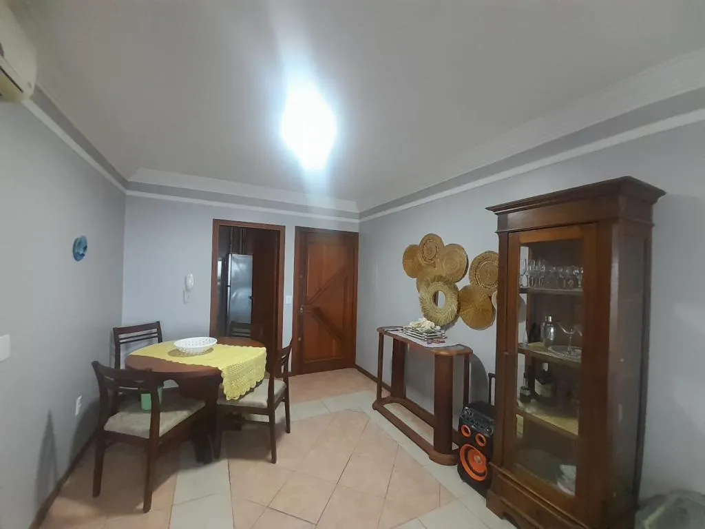 Imagem Apartamento 2Dórmitórios dependência - Bairro Zona Nova
