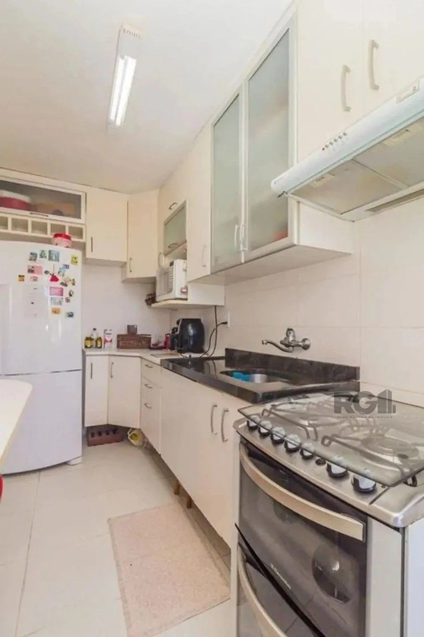 Imagem Apartamento com 02 quartos com 01 vaga de garagem coberta e escriturada.