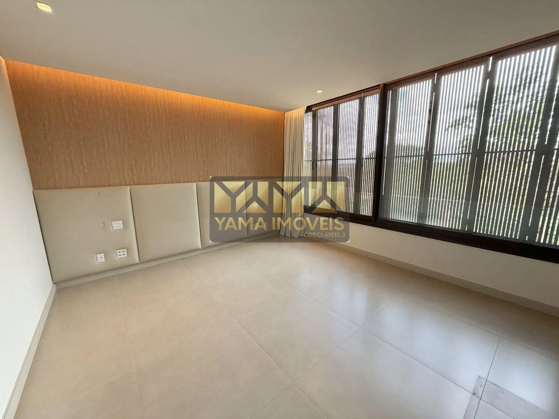 Imagem Alphaville 2 - Casa à venda no bairro Residencial e Empresarial Alphaville - Ribeirão Preto/SP