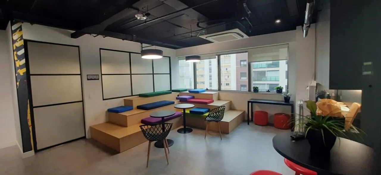 Imagem Escritório Corporativo de 116m² Pronto para Uso no Edifício Parque.