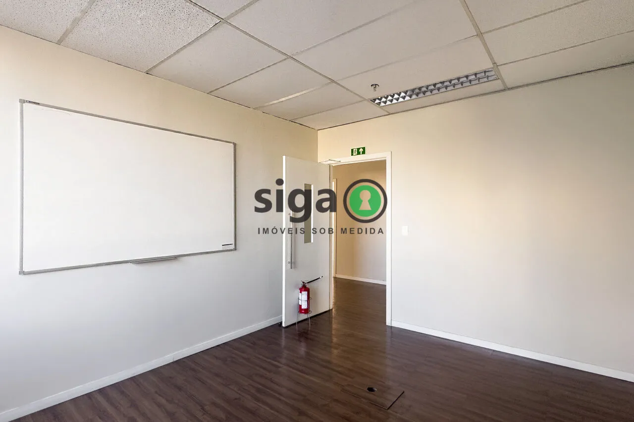 Imagem Sala Comercial e 6 banheiros para Locação, 457 m² por R$ 25.000