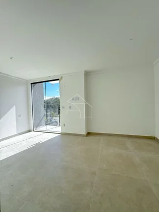 Imagem Casa com 4 Quartos (3 Suítes) ao lado do residencial Yahoo