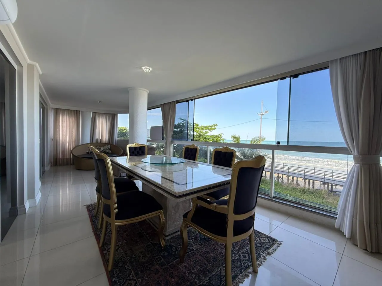 Imagem Apartamento com vista para o mar à venda com 197.02m2 por R$ 2.980.000,00