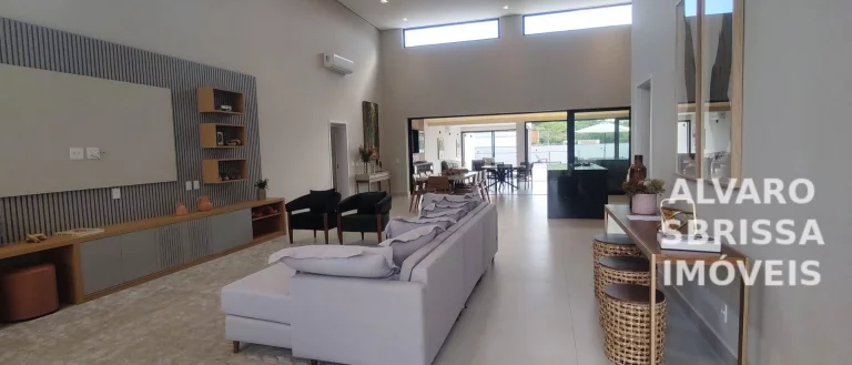 Imagem Linda casa com 4 sítes no Condomínio Parque Xapada Ytu: - 1000m2.at 415m2.ac