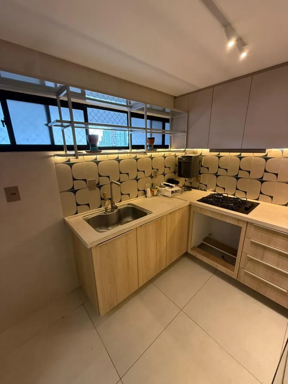 Imagem Apartamento com 2 Quartos à Venda, 75 m² em Espinheiro - Recife