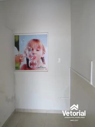 Imagem Oportunidade de Locação: Ponto Comercial com Salas, 1 Banheiro e 82m² no Centro de Barreiras-BA!