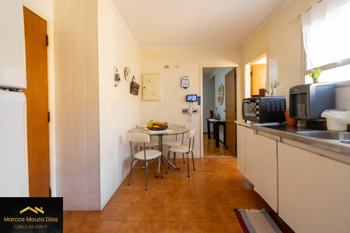 Imagem Apartamento com 94 m², 2 Dorm ( 1 suíte), Varanda, 1 Vaga , Edifício com Churrasqueira