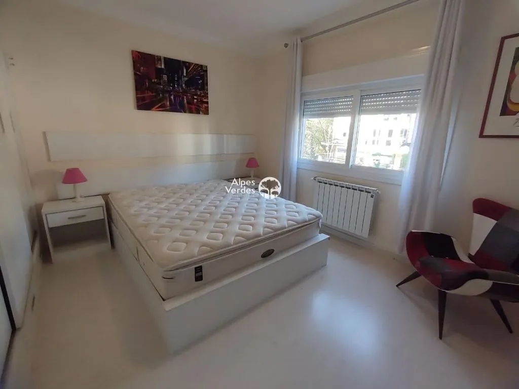 Imagem Vende-se Apartamento em Canela a 1 minuto da Catedral de Pedra