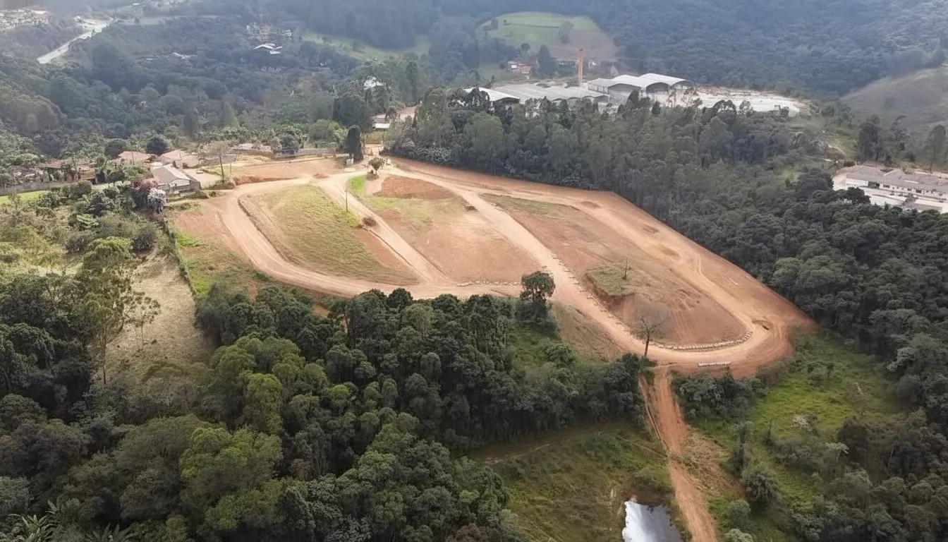 Imagem Terreno 200 m² à venda em Eldorado, Caldas