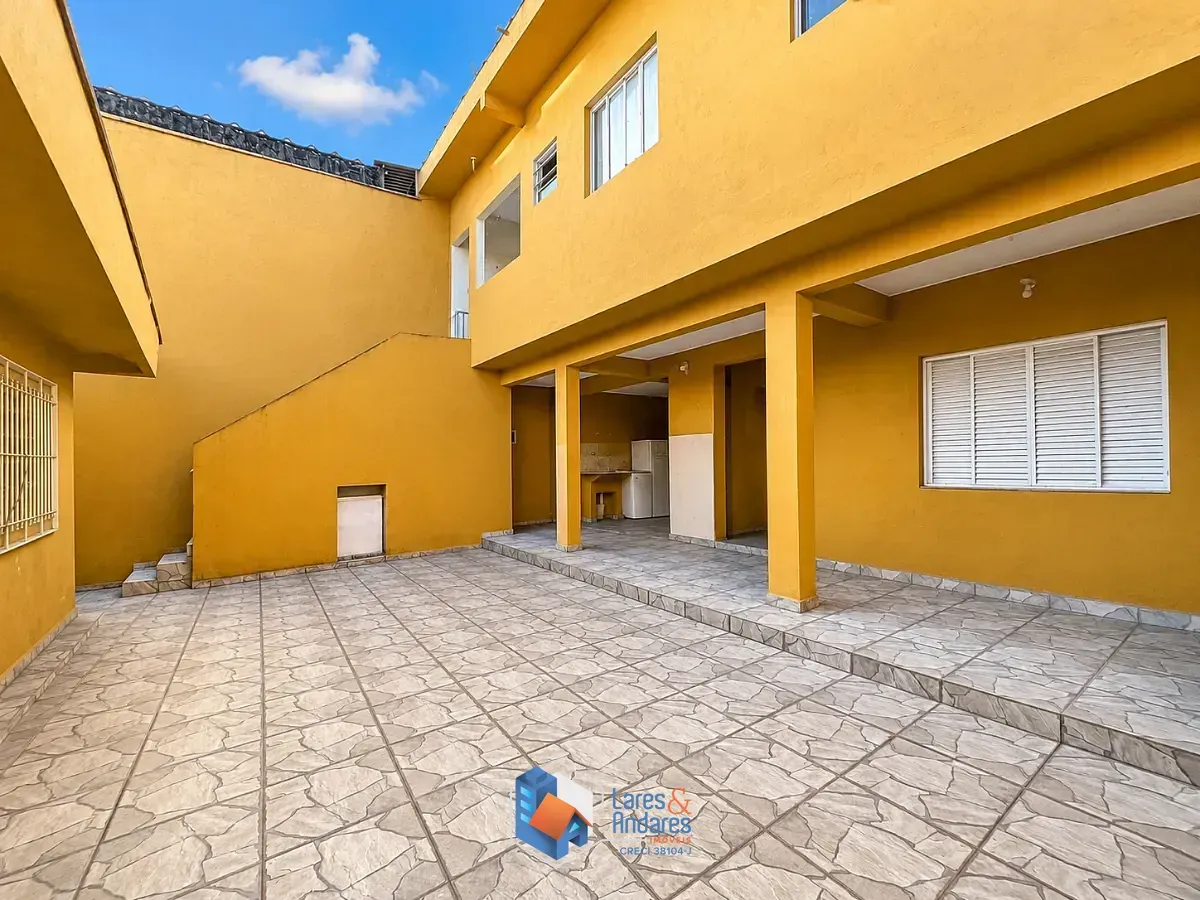 Imagem Casa para venda em Jardim Shangrilá (Zona Norte) com 3 quartos, 250m²