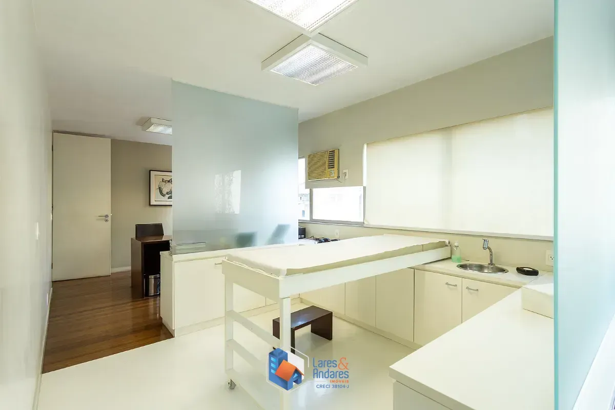 Imagem Conjunto comercial para venda em Consolação, 114m²