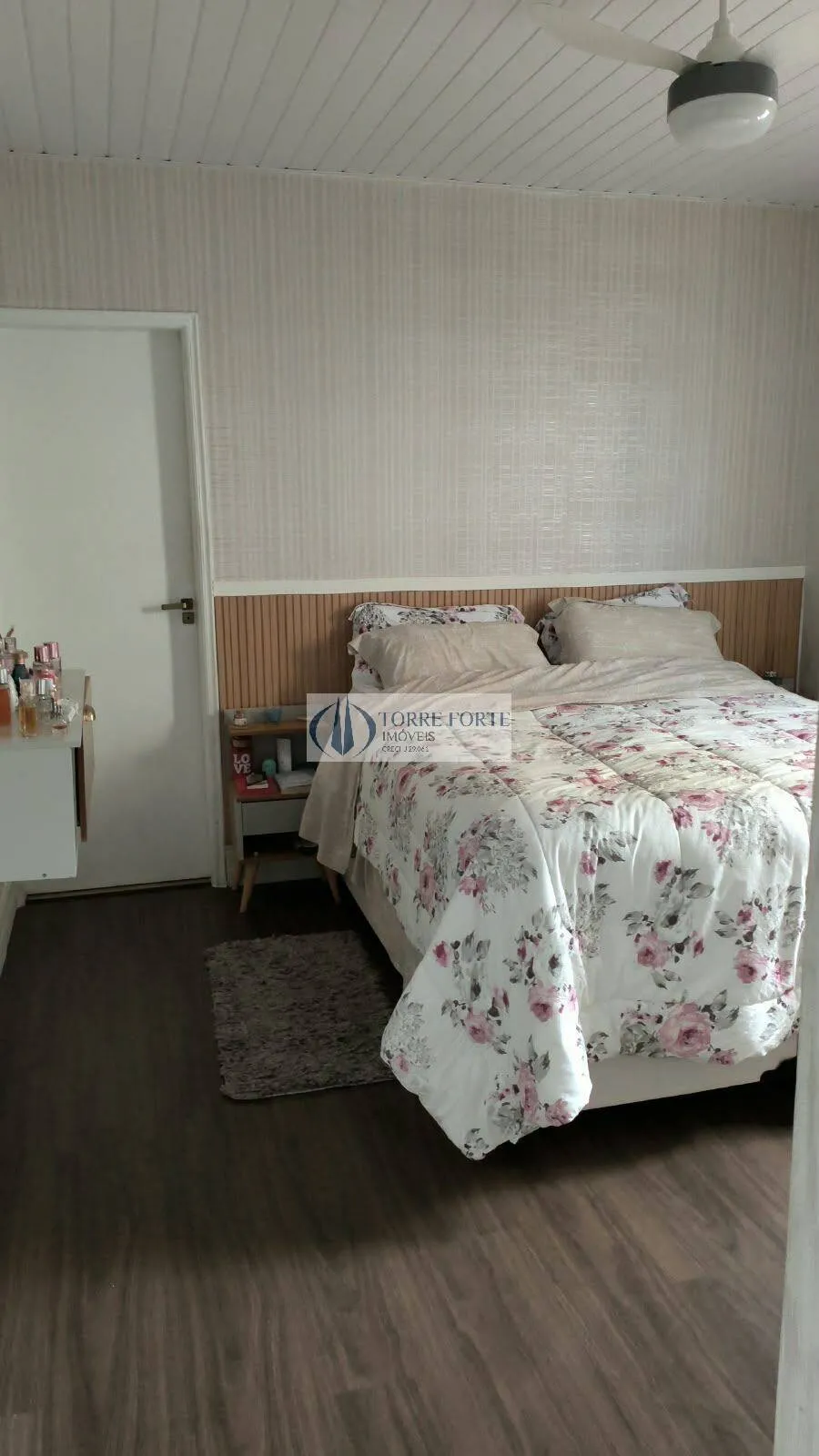 Imagem Casa Terrea com 3 dormitorios 2 suites 3 vagas, Piscina na Penha de França.