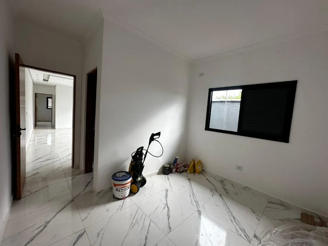 Imagem LINDA CASA NOVA COM PISCINA A VENDA EM ITANHAÉM