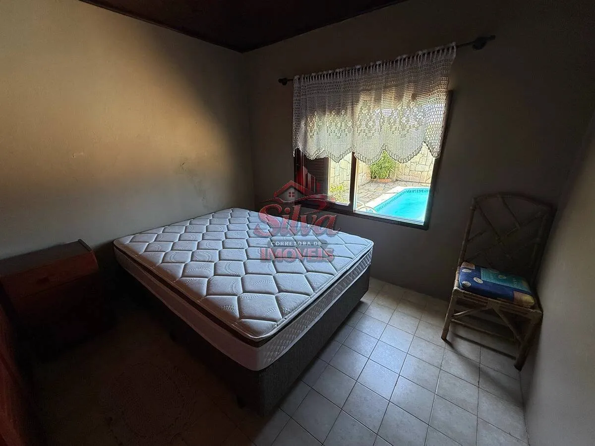 Imagem C1182 | Casa 4 dormitórios com piscina a 200m do mar