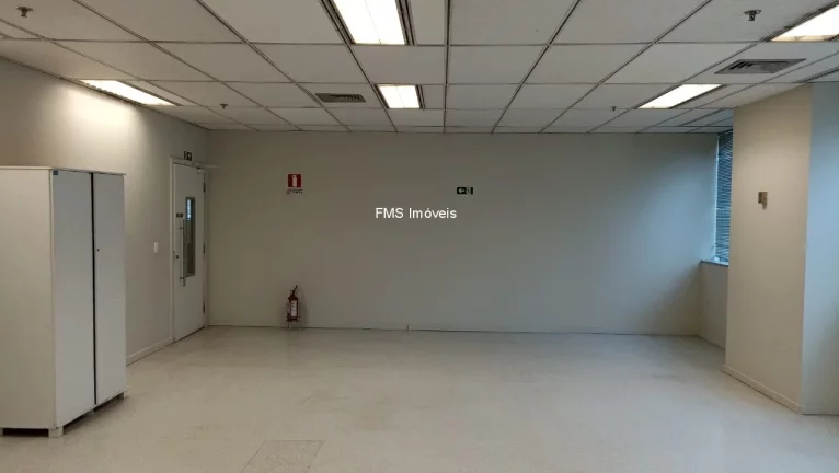 Imagem CHUCRI ZAIDAN Conjunto Comercial para Locação na CHUCRI ZAIDAN de 598m²