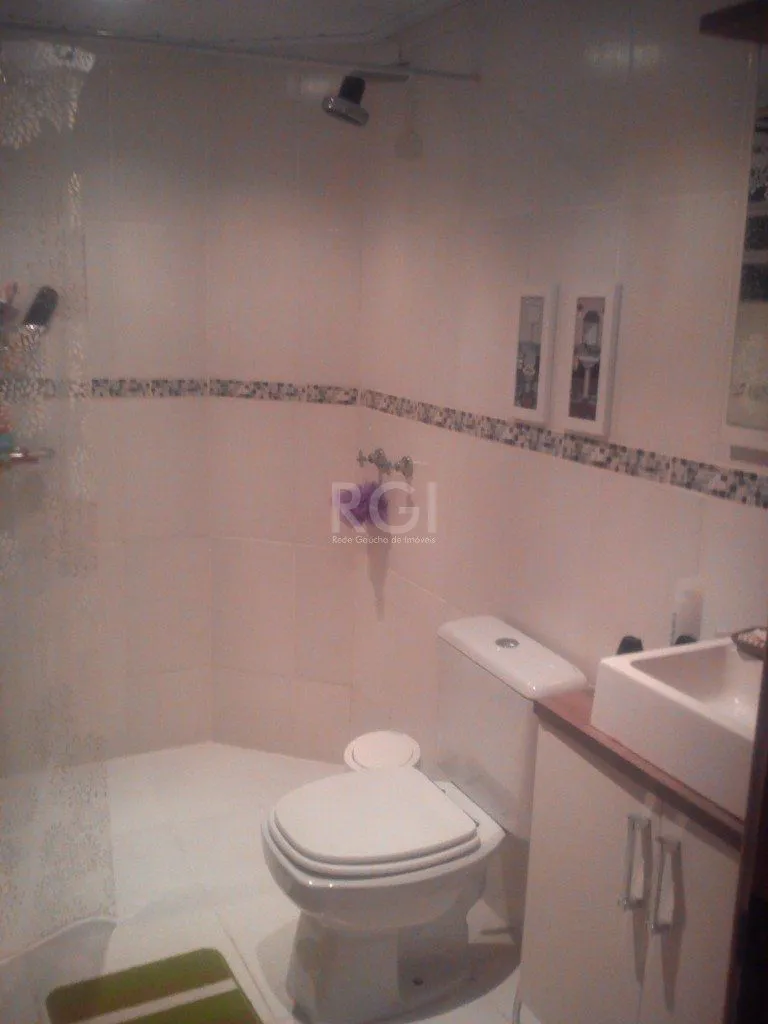 Imagem Casa para Venda - 246.24m², 5 dormitórios, sendo 1 suites, 4 vagas - Rubem Berta