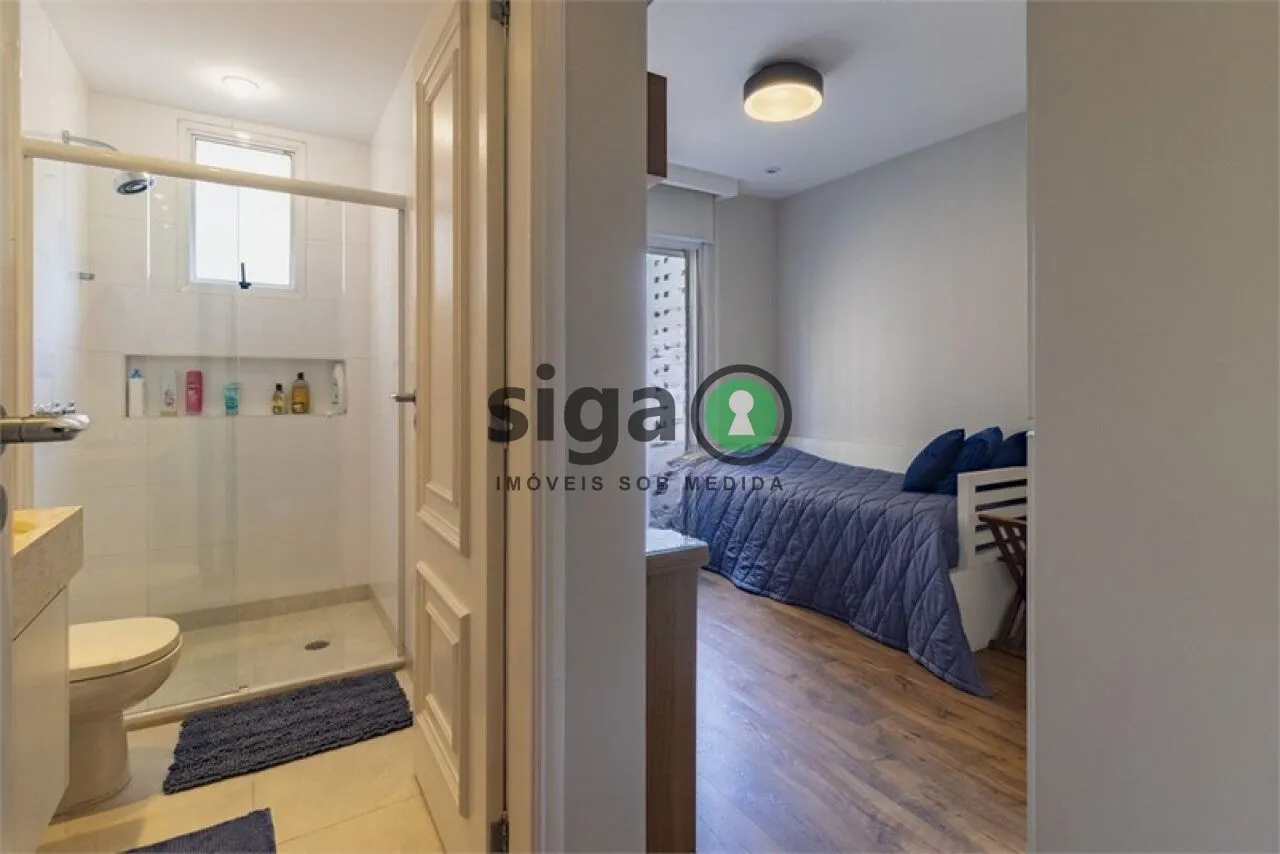 Imagem Apartamento de Alto Padrão com 4 Suítes e 5 Vagas em Moema.