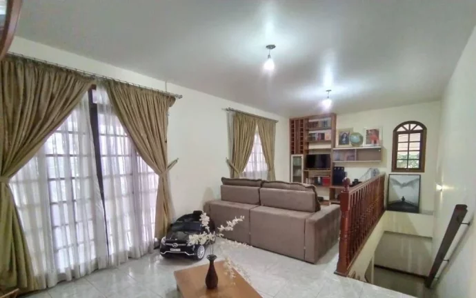 Imagem Sobrado com 5 dormitórios à venda, 340 m² por R$ 750.000,00 - Jardim Das Oliveiras - Jacareí/SP