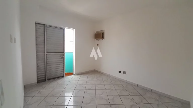 Imagem Apartamento 2 Dormitórios à Venda em Avenida Principal - 75m² com Suíte e Garagem