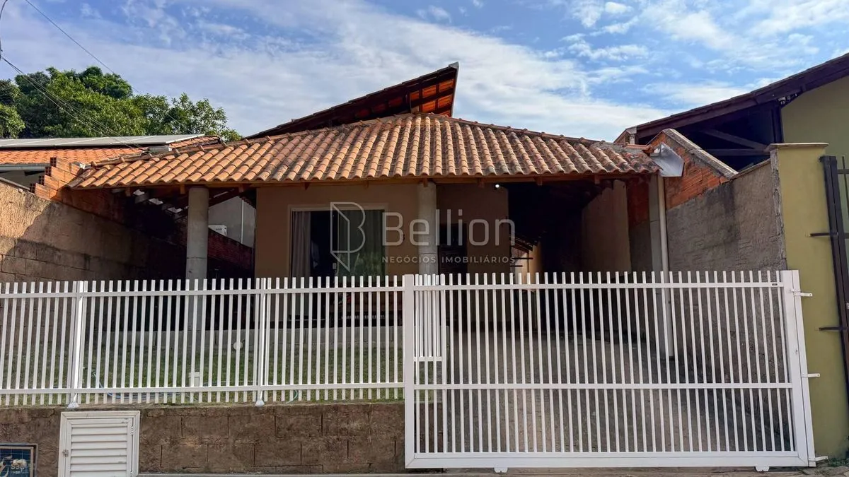 Foto do imóvel Casa geminada em Timbó com 2 dormitórios, semi mobiliada e apta para financiamento em Rua Primavera