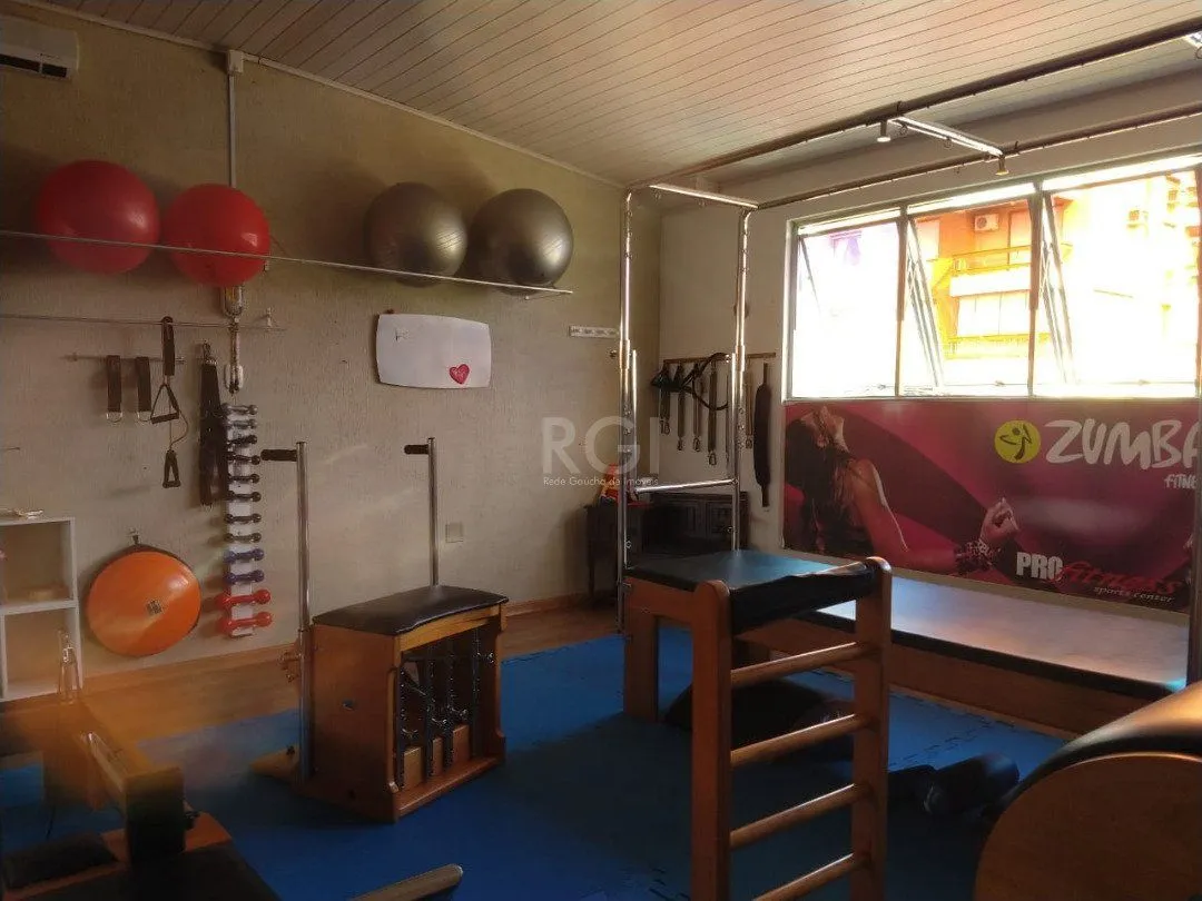 Imagem Casa para Venda - 322.4m², 2 dormitórios, 7 vagas - Cristal