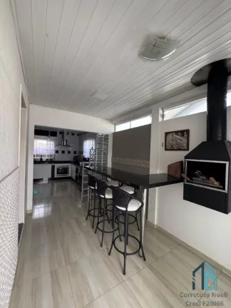 Imagem Casa a venda em condomínio 03 quartos c/suíte, 03 vagas Bairro Guarujá em Colombo -PR