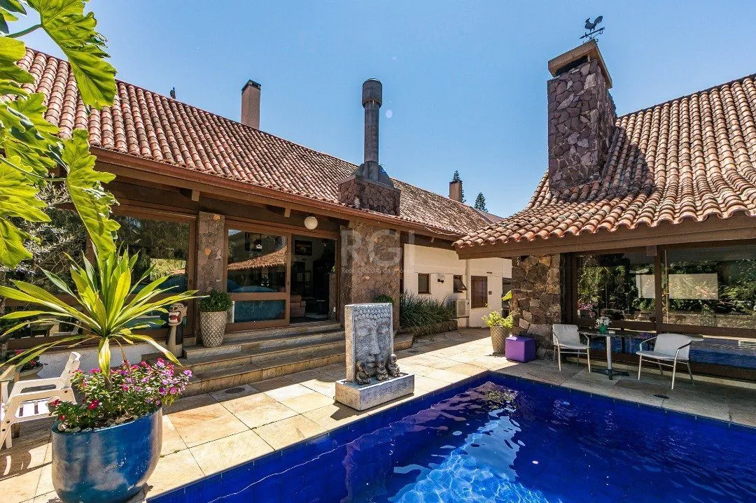 Imagem Casa para Venda - 370m², 5 dormitórios, sendo 2 suites, 7 vagas - Vila Assunção