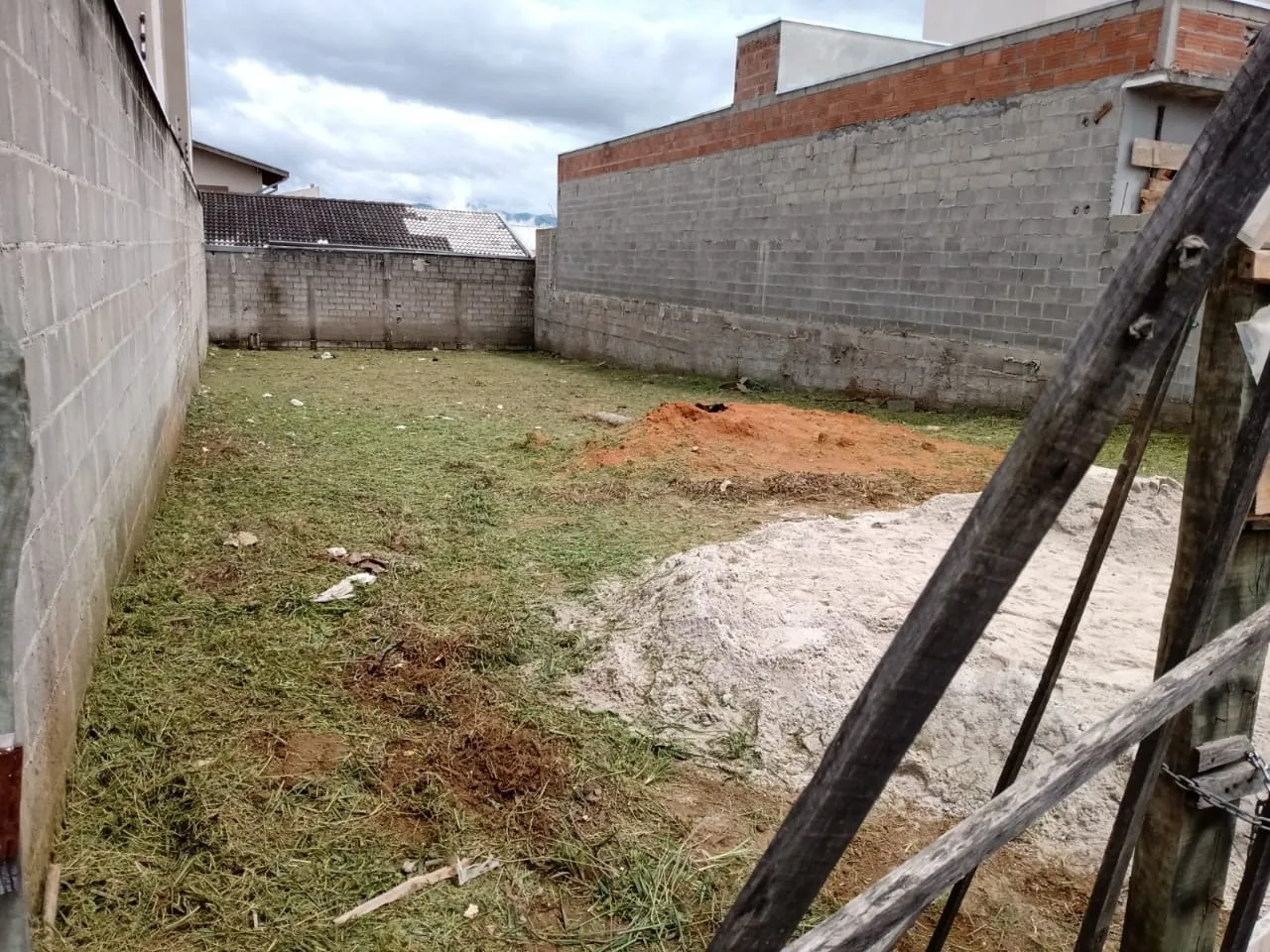 Foto do imóvel Terreno à venda 303M², Vila Olímpia, Taubaté - SP